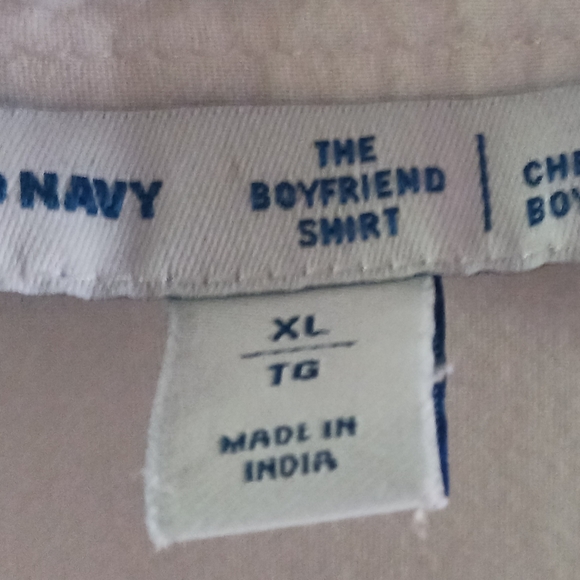 Oversized White Blouse - Picture 3 of 3